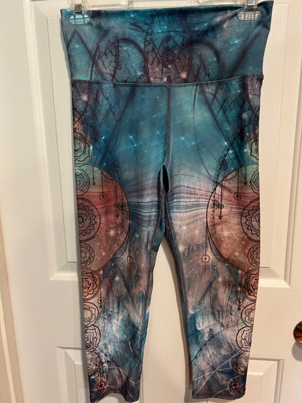 Evolution & Creation brand yoga pants size L